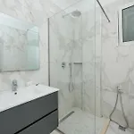 Julius * Golem (Tirana)