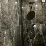 Julius Hotel Golem (Tirana)