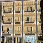 Hotel Julius Golem (Tirana)