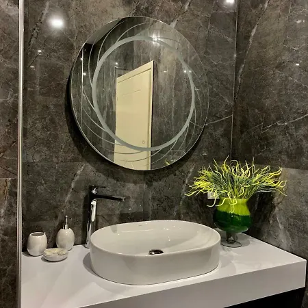 Julius * Golem (Tirana)