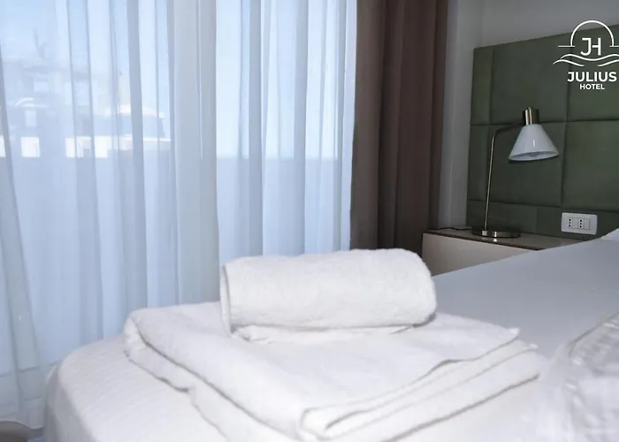 فندق Julius *