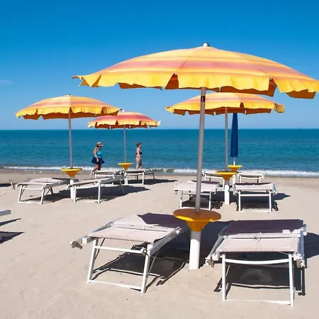 Julius Hotel Golem (Tirana)